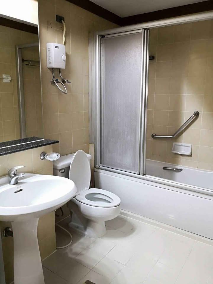 Waterford Diamond Tower - Image 6