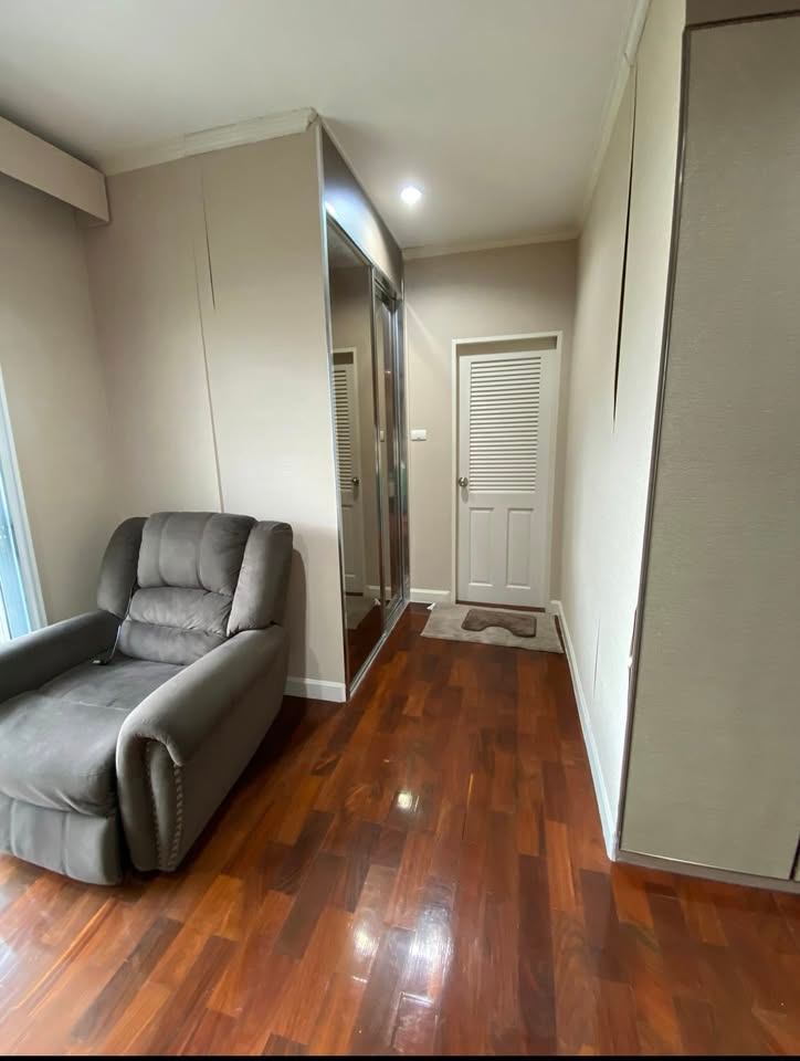 3 Bedroom House For Sale in Saphan Sung, Saphan Sung, Bangkok - Image 13