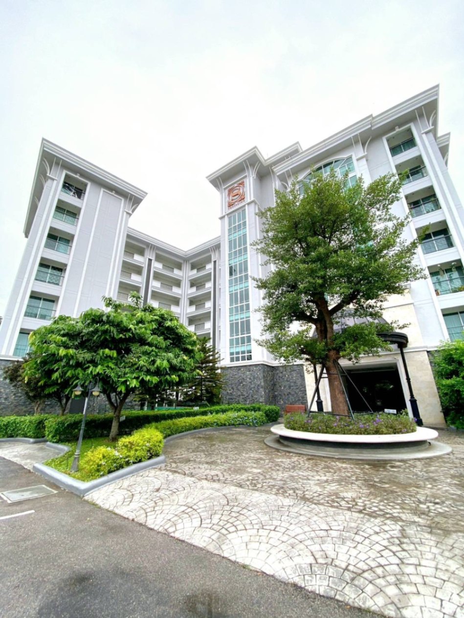 The Spring Condo - Image 9