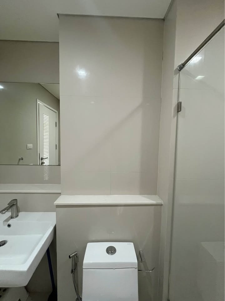 Ivy Thonglor 23 - Image 8