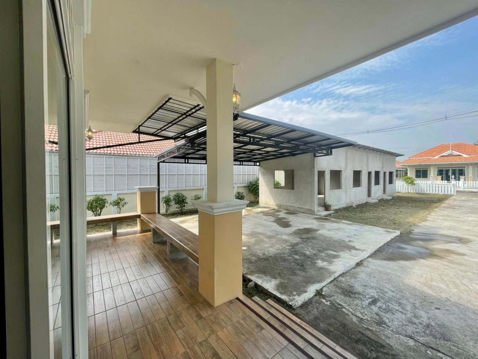 4 Bedroom House For Sale in Buak Khang, San Kamphaeng, Chiang Mai - Image 2