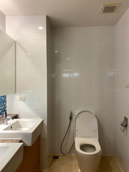 Residence 52 Condominium - Image 12