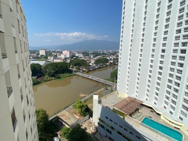 Riverside Condo - Image 8