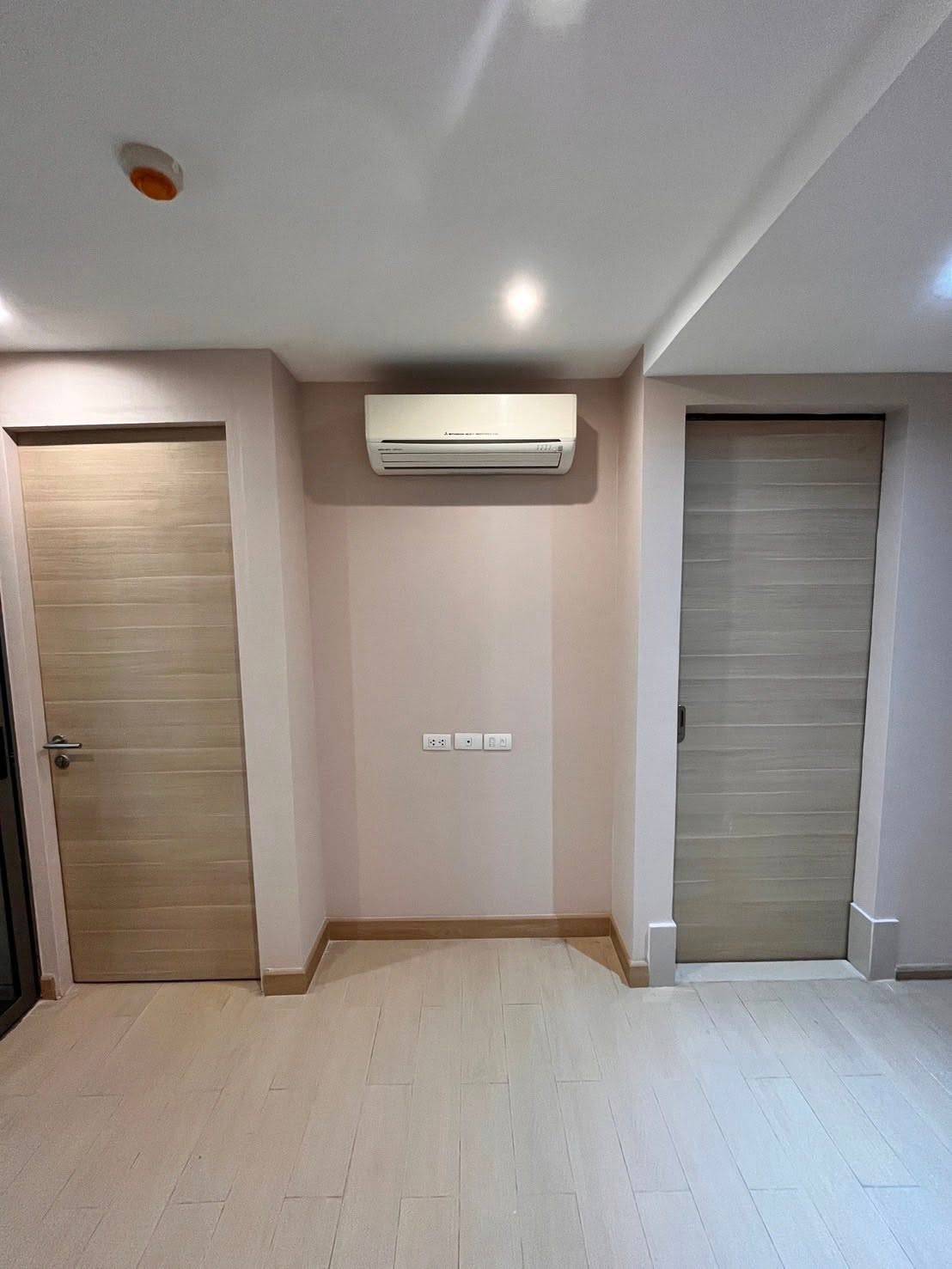 Klass Silom Condo - Image 4