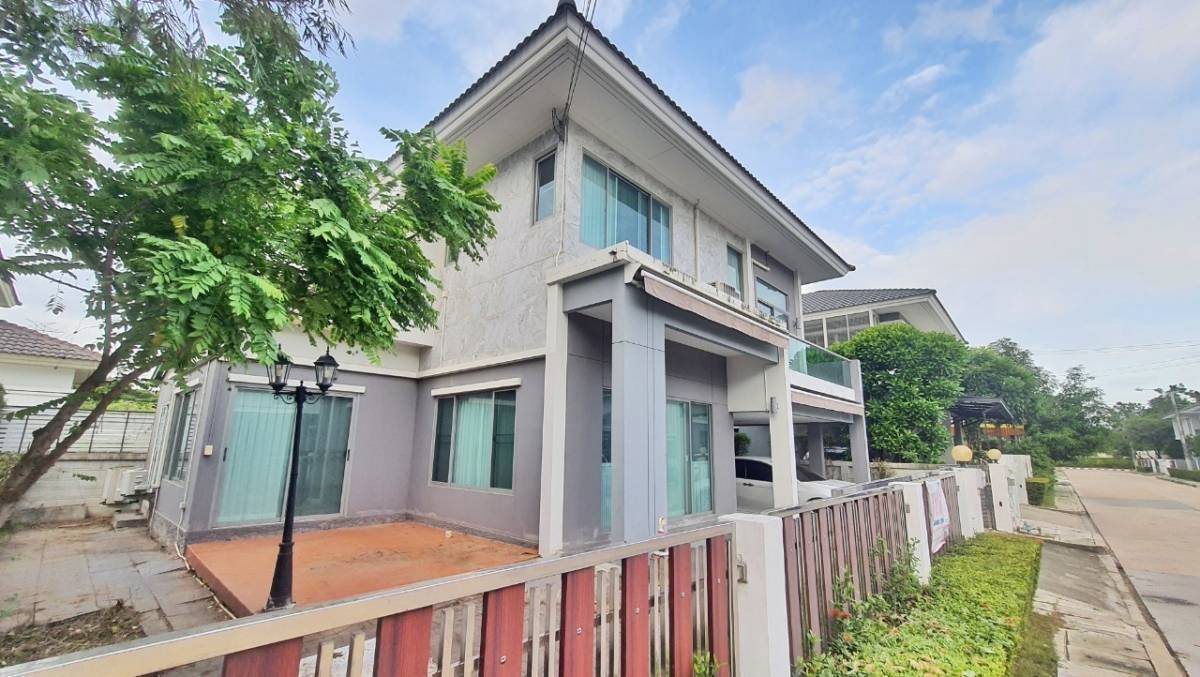 4 Bedroom House For Rent in Khlong Song Ton Nun, Lat Krabang, Bangkok - Image 4
