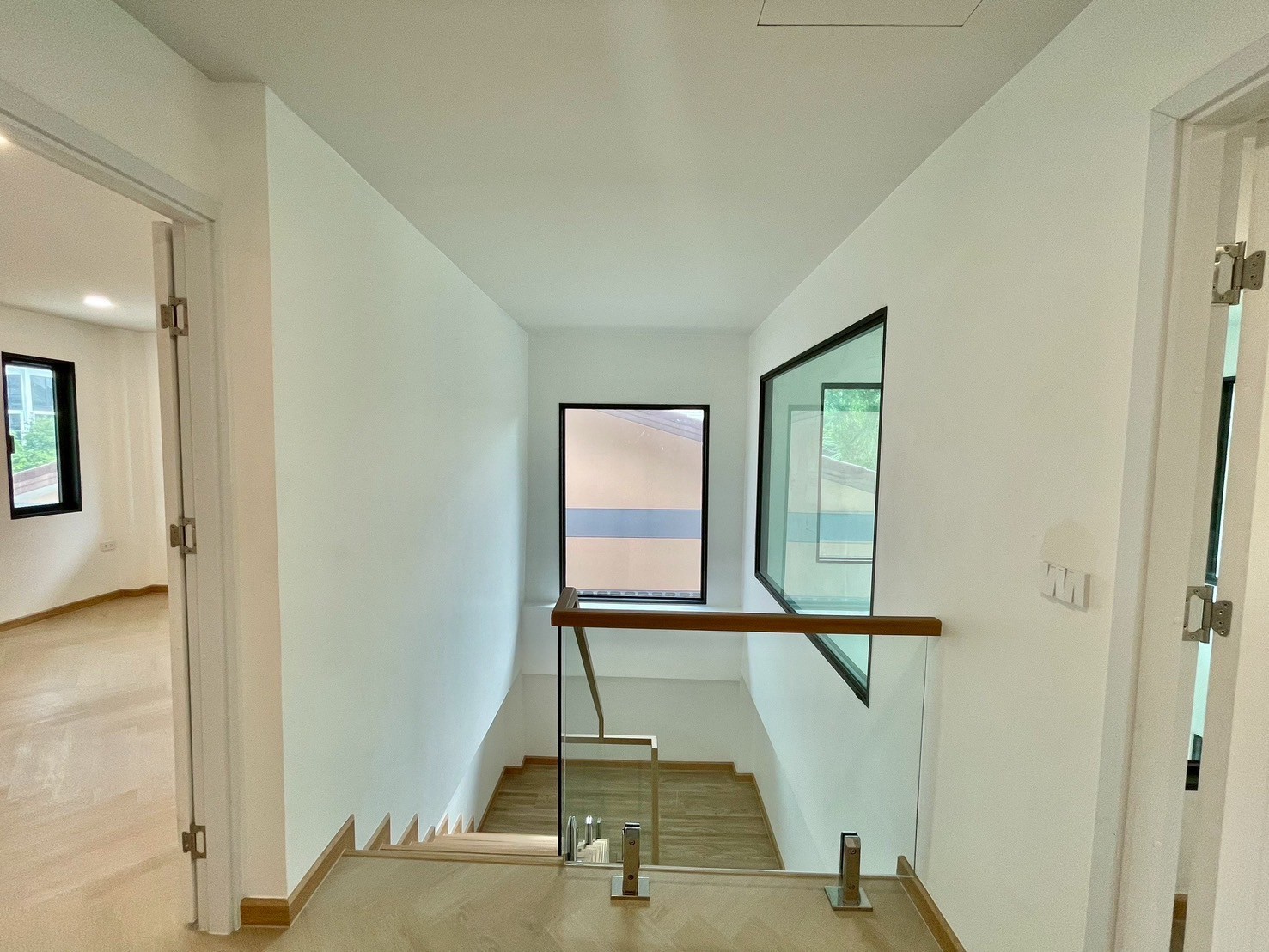 3 Bedroom House For Sale in Prawet, Prawet, Bangkok - Image 4