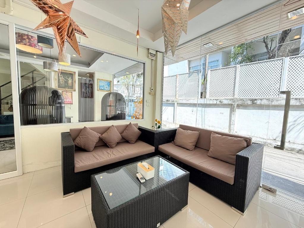  Retail Space For Rent in Bang Kho Laem, Bang Kho Laem, Bangkok - Image 4