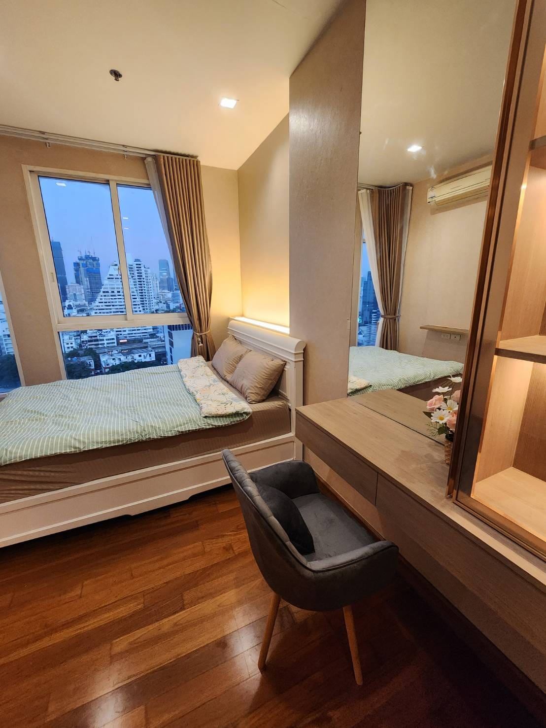 Ivy Sathorn 10 - Image 3