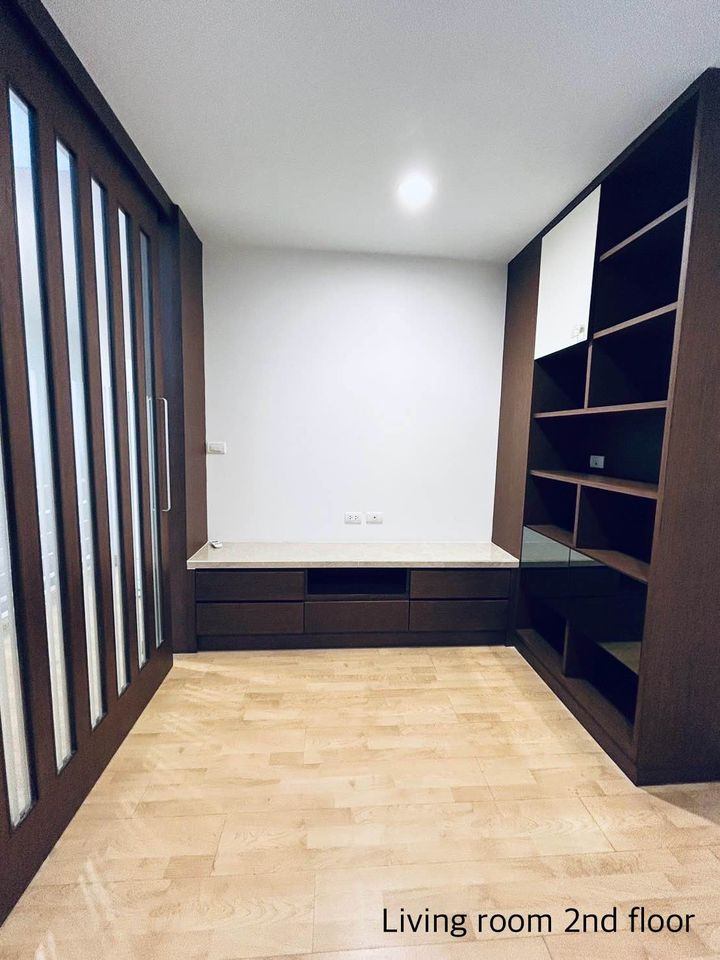 3 Bedroom Townhouse For Rent in Wang Thonglang, Wang Thonglang, Bangkok - Image 12