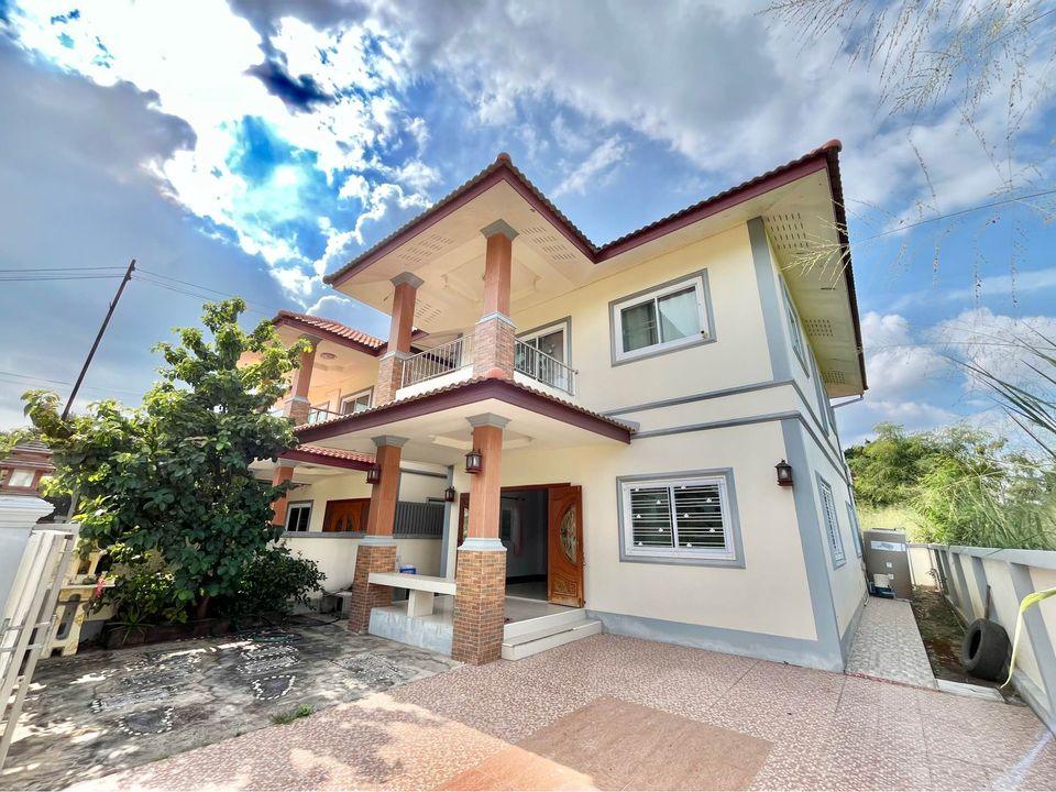 4 卧室 独立房屋  在  - Image 1