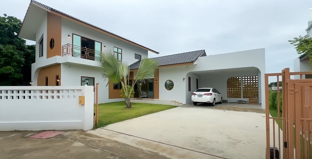 4 Bedroom House For Sale in San Na Meng, San Sai, Chiang Mai - Image 1