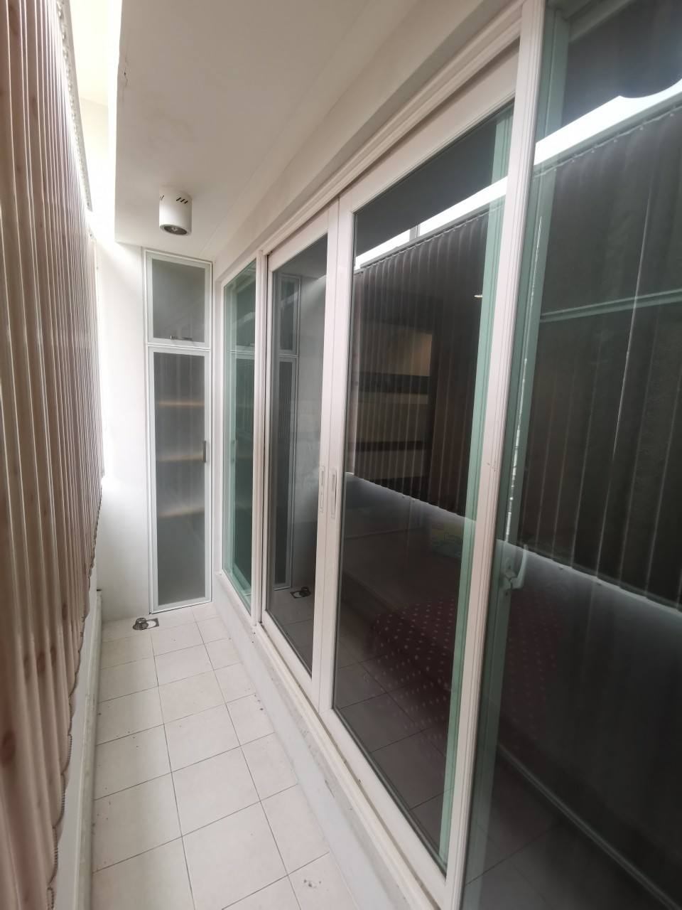 3 Bedroom Townhouse For Sale in Chong Nonsi, Yan Nawa, Bangkok - Image 22