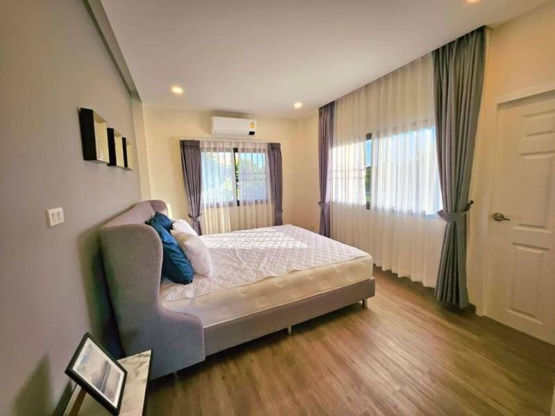 5 卧室 独立房屋  在  - Image 13