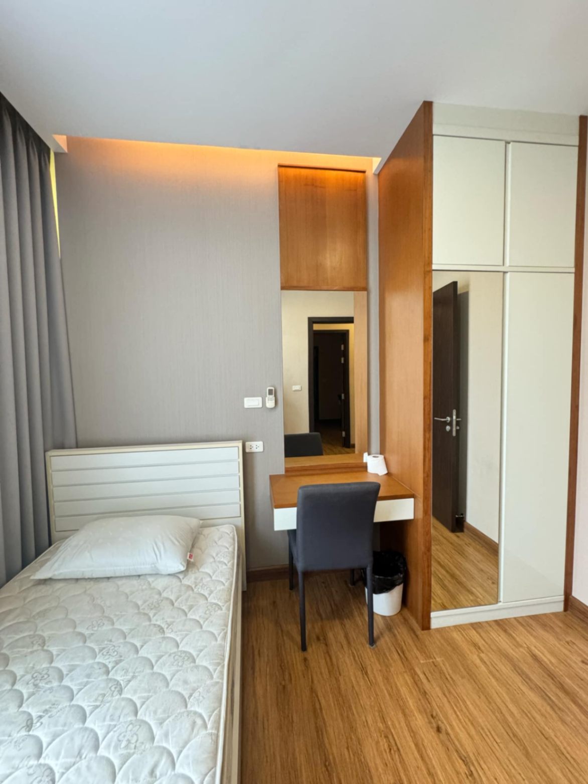 Stylish Condo - Image 6