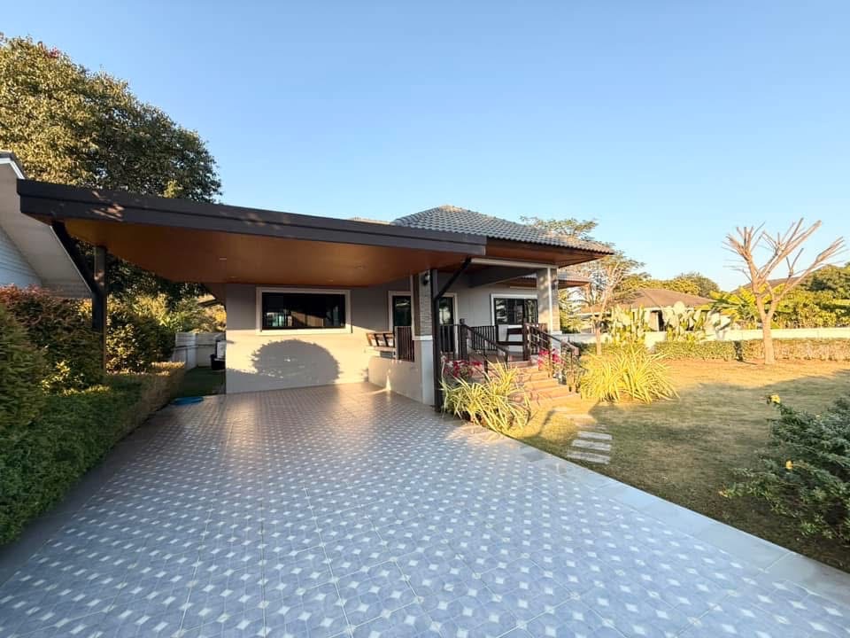 Thanaporn Park Home 5 - Image 2