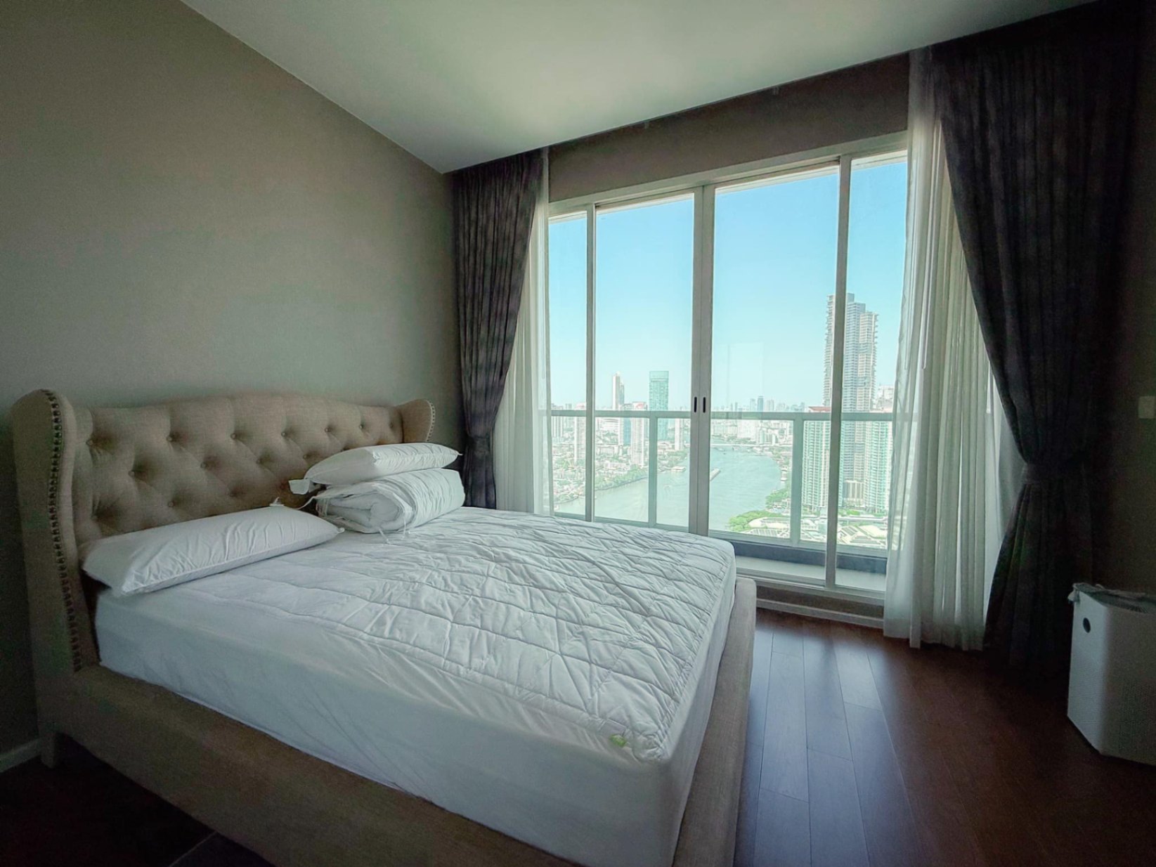 3 Bedroom Condo For Sale in Wat Phraya Krai, Bang Kho Laem, Bangkok - Image 4