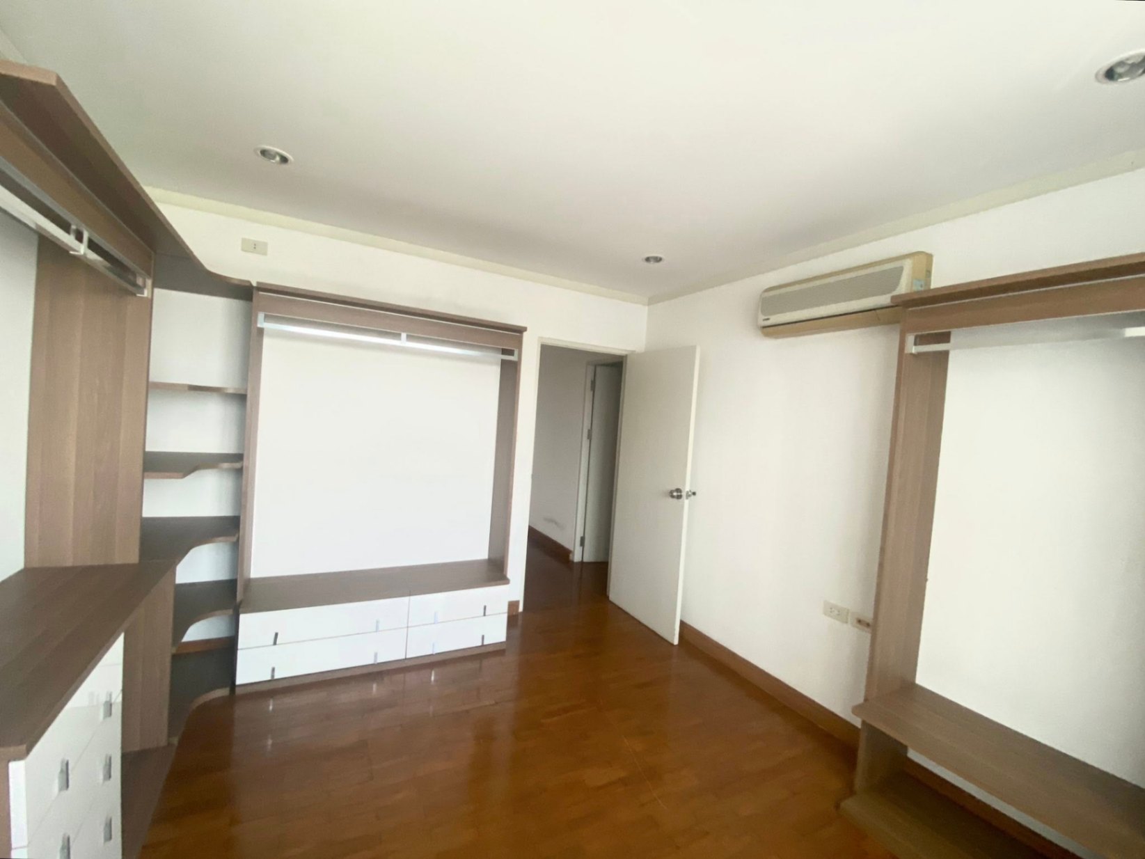 Baan Siri Sathorn Suanplu - Image 23