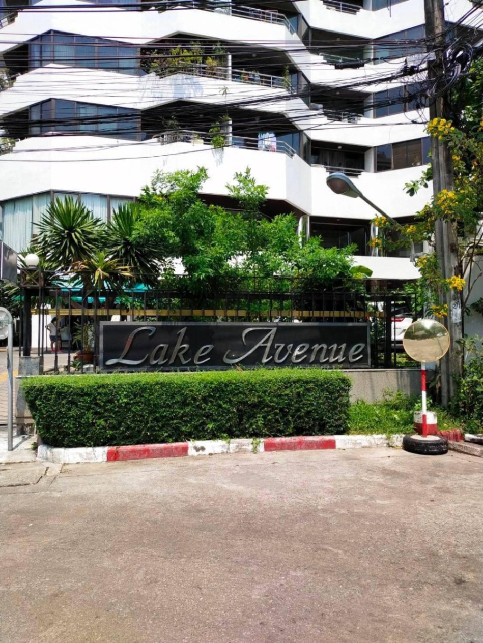 2 Bedroom Condo For Sale in Khlong Toei, Khlong Toei, Bangkok - Image 8