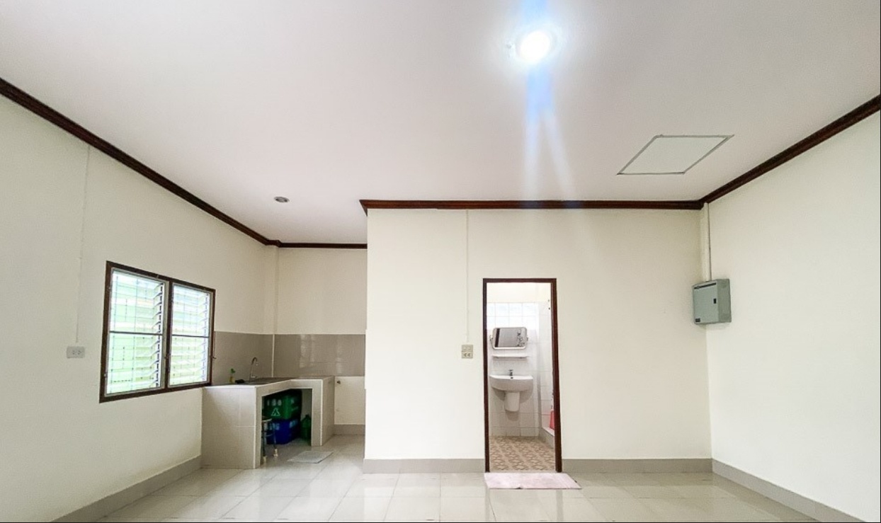 5 Bedroom House For Sale in San Phisuea, Mueang Chiang Mai, Chiang Mai - Image 12