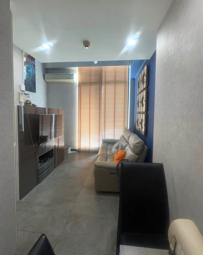 Beyond Sukhumvit Condominium - Image 1