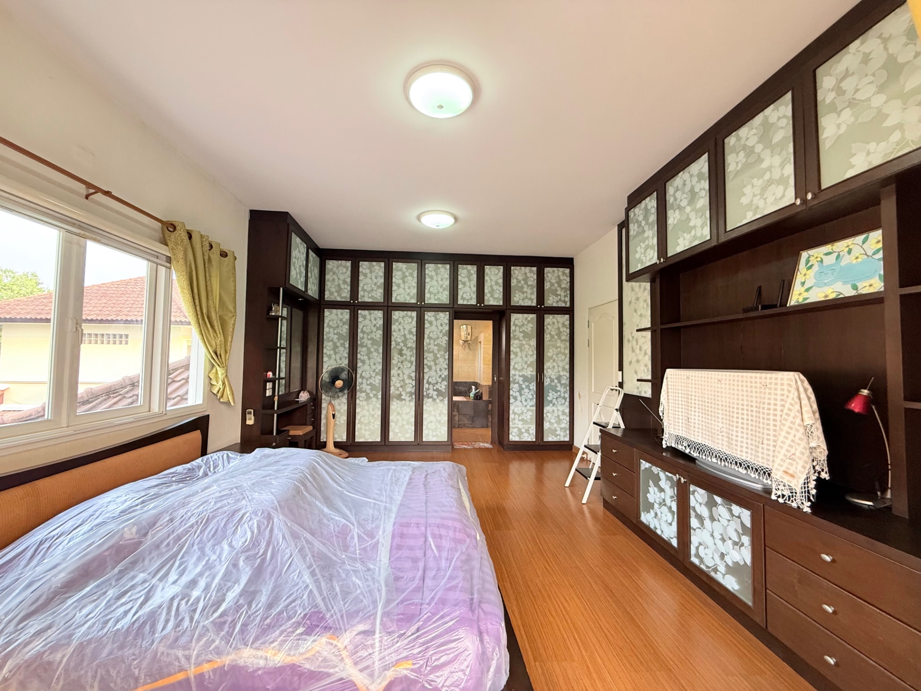 Home in Park - Image 18