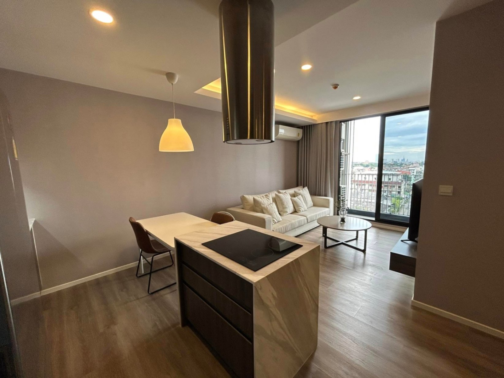 2 ห้องนอน คอนโด สำหรับขาย ใน บางนา, บางนา, กรุงเทพมหานคร - Image 1