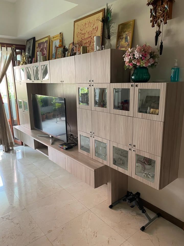 Premier Condominium - Image 2