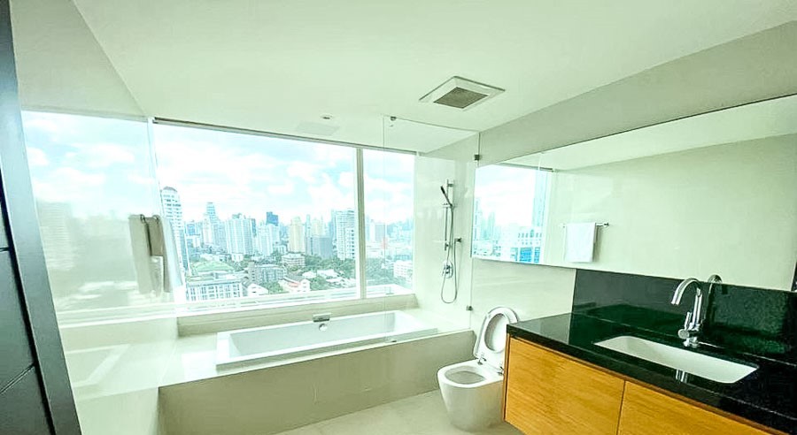 Eight Thonglor Residence - Image 6