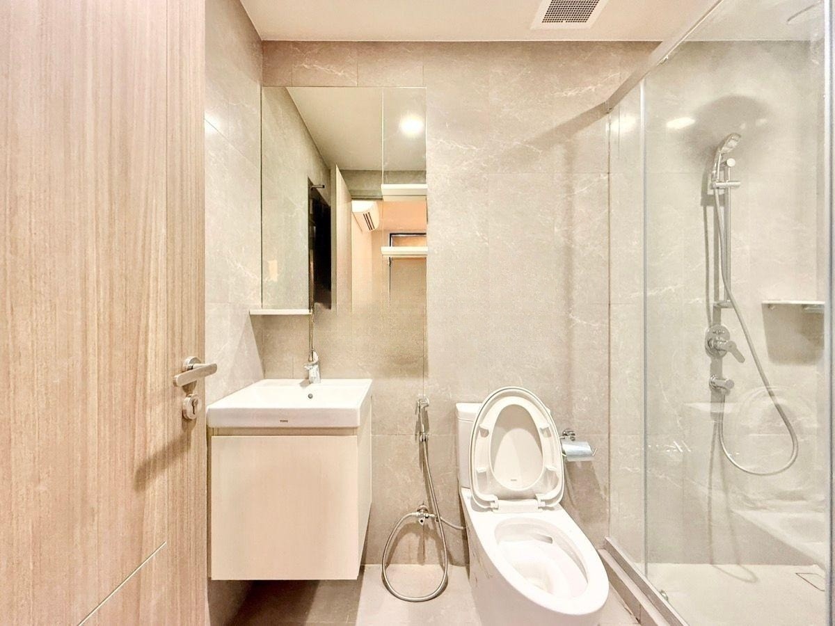3 Bedroom Condo For Sale in Thung Mahamek, Sathon, Bangkok - Image 7
