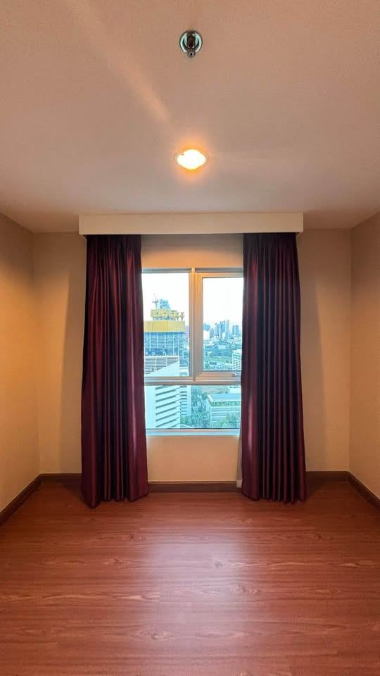 Belle Grand Rama 9 - Image 7