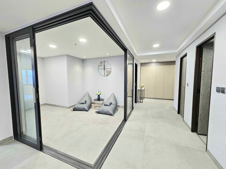 Waterford Diamond Tower - Image 6