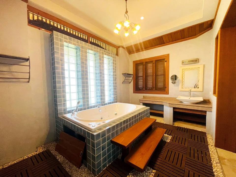 Green Valley Condo - Image 6