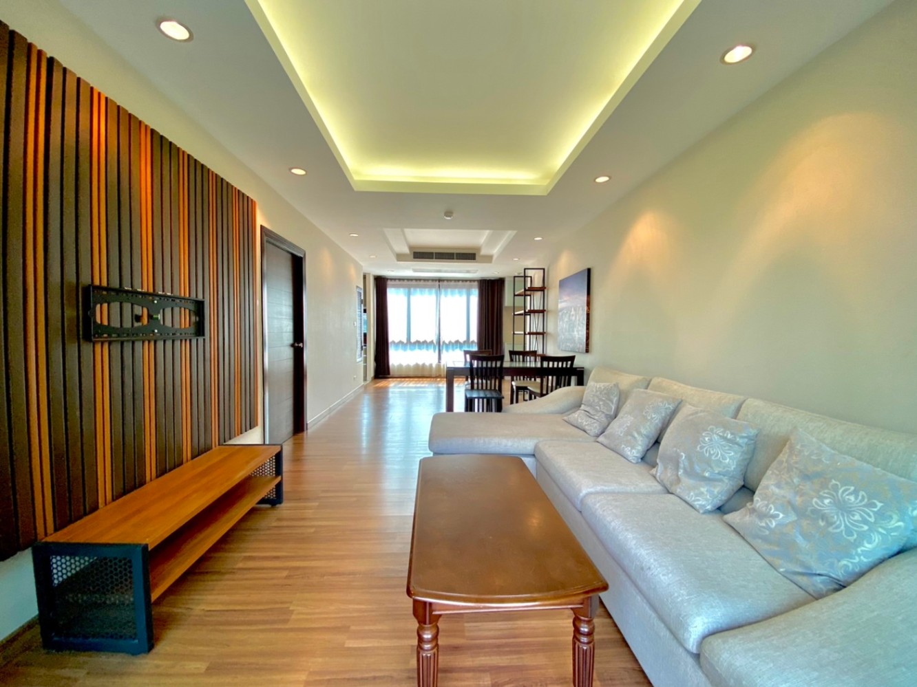 Mountain Front Condo - Image 2