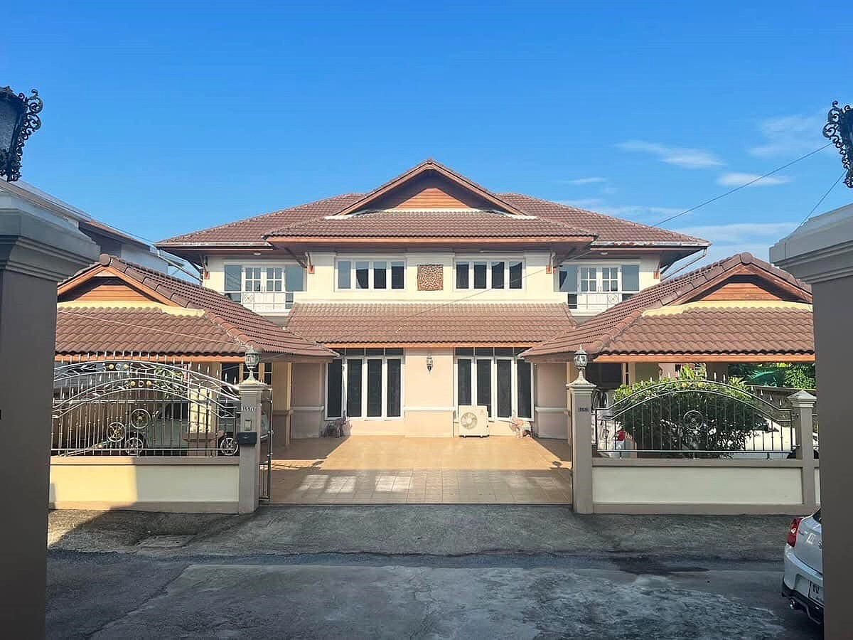 6 ห้องนอน บ้านเดี่ยว สำหรับขาย ใน สุเทพ, เมืองเชียงใหม่, เชียงใหม่ - Image 1