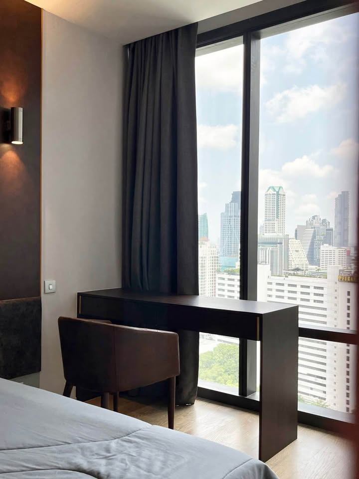 Ashton Silom - Image 16