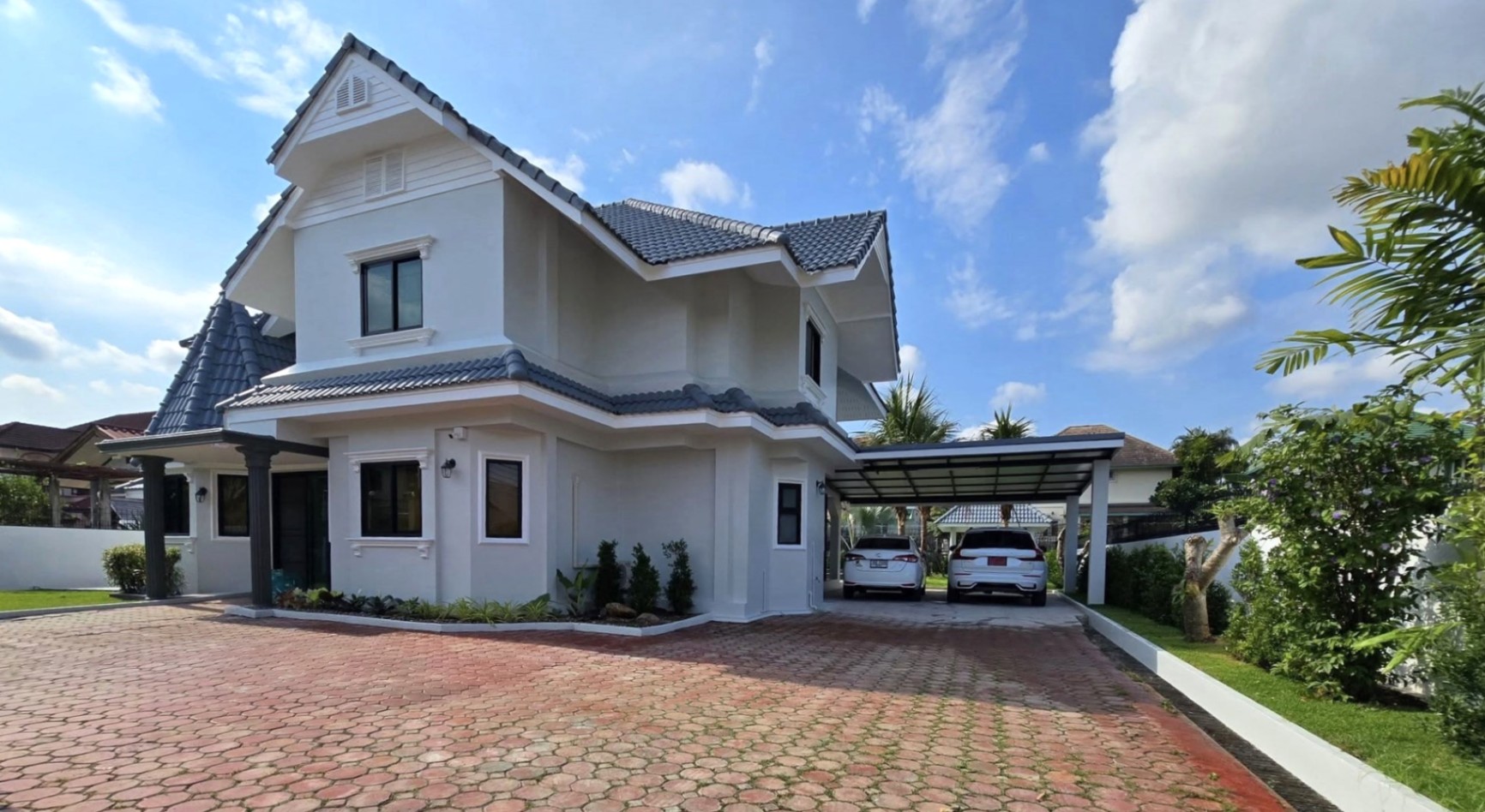 5 Bedroom House For Sale in San Phisuea, Mueang Chiang Mai, Chiang Mai - Image 1