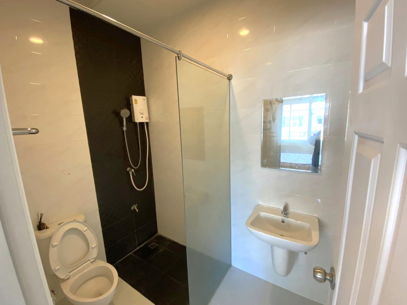2 Bedroom House For Sale in San Sai Luang, San Sai, Chiang Mai - Image 5