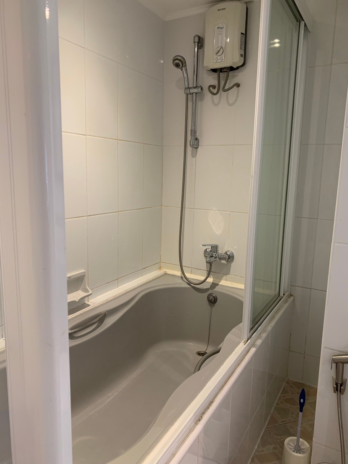 Riverside Condo - Image 17