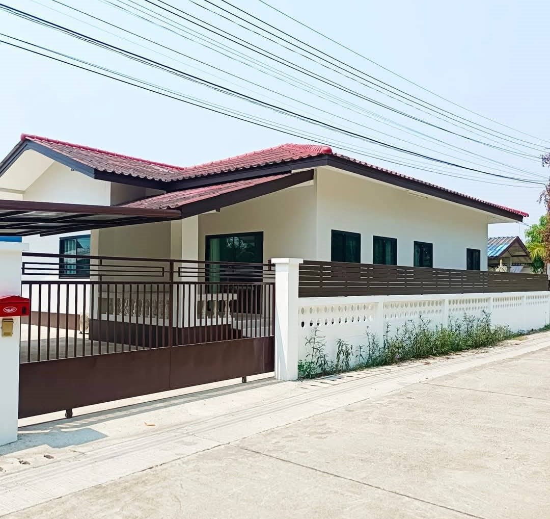 4 Bedroom House For Sale in San Phranet, San Sai, Chiang Mai - Image 1