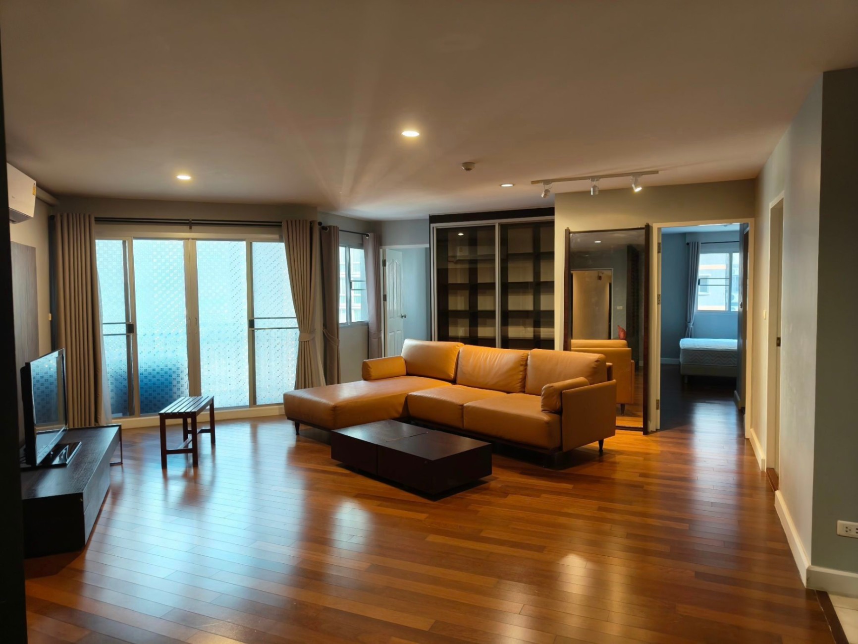 Belle Park Residence - Image 1