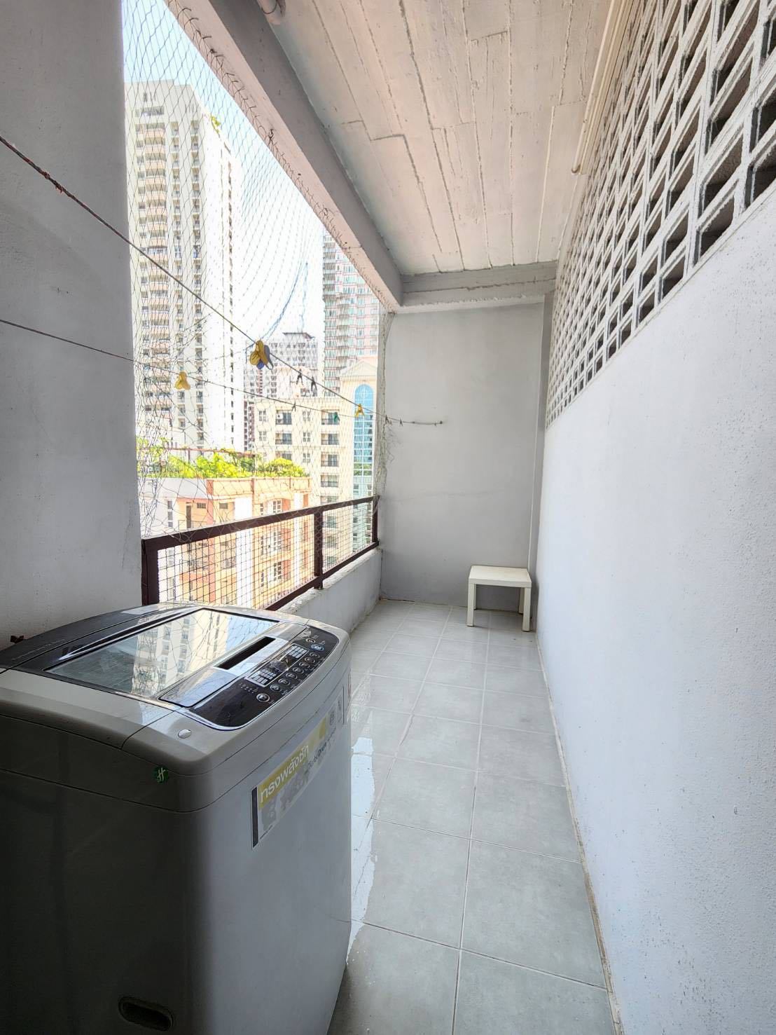 Premier Condominium - Image 15