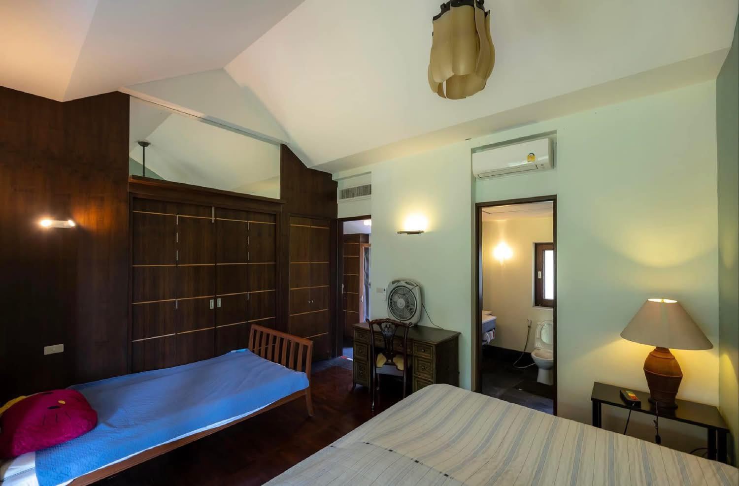 6 Bedroom House For Sale in Pa Daet, Mueang Chiang Mai, Chiang Mai - Image 20