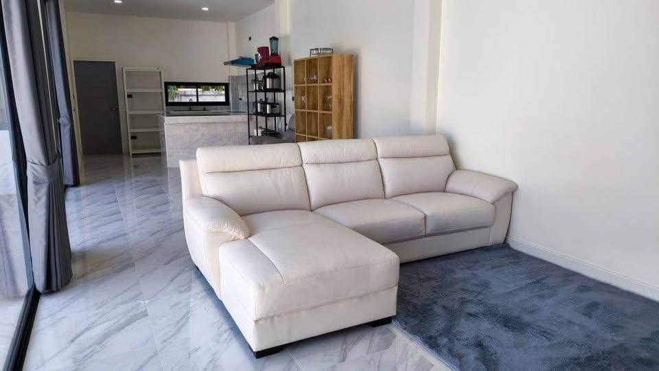 3 Bedroom House For Sale in Nong Khwai, Hang Dong, Chiang Mai - Image 4