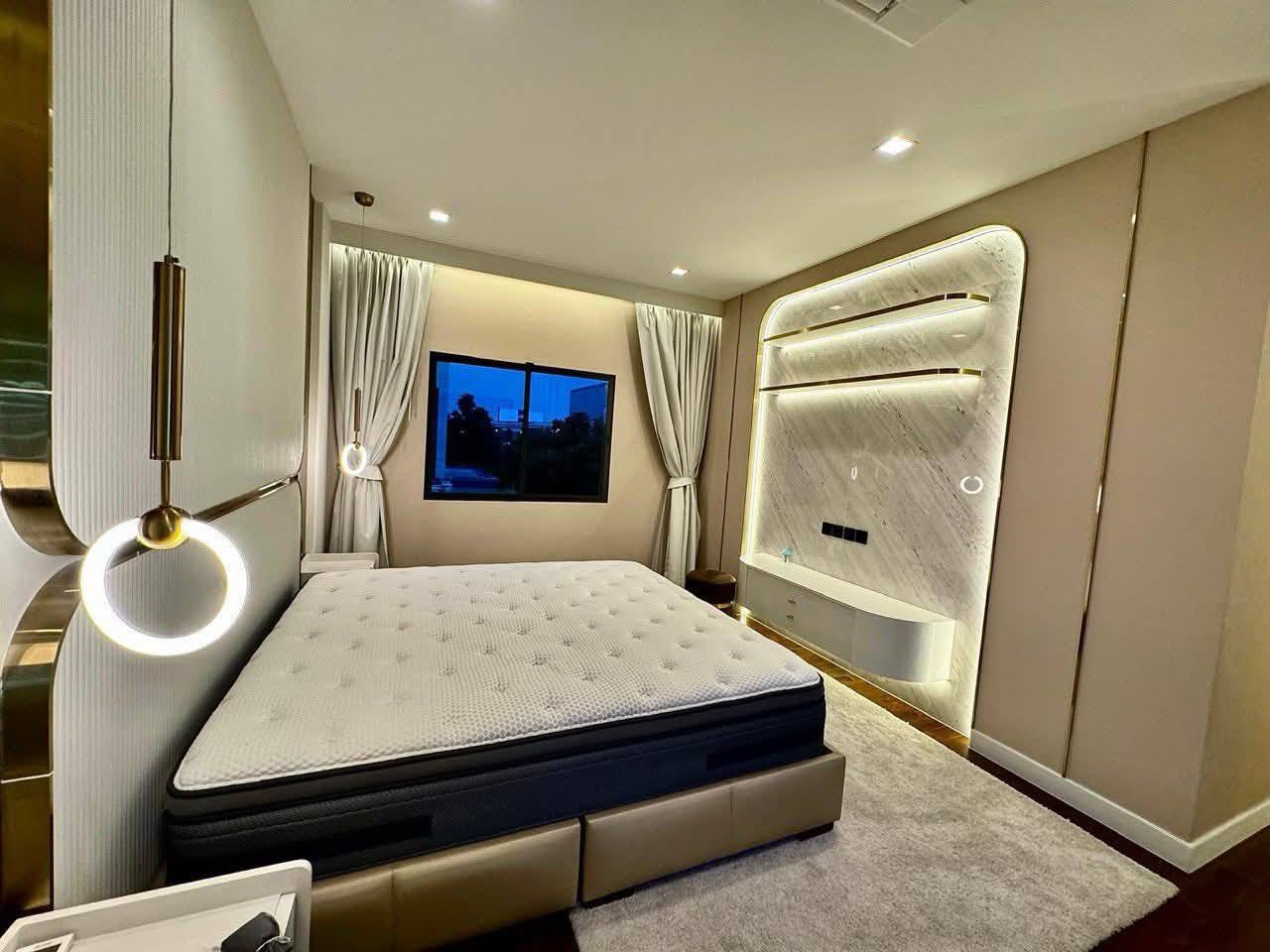5 Bedroom House For Sale in Saphan Sung, Saphan Sung, Bangkok - Image 19