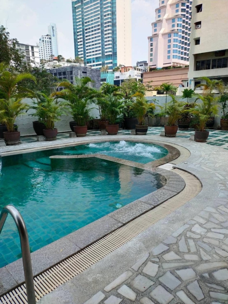 2 Bedroom Condo For Sale in Khlong Toei, Khlong Toei, Bangkok - Image 7