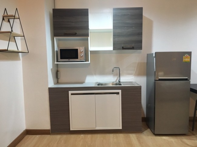 Airport Home Condo - Image 4