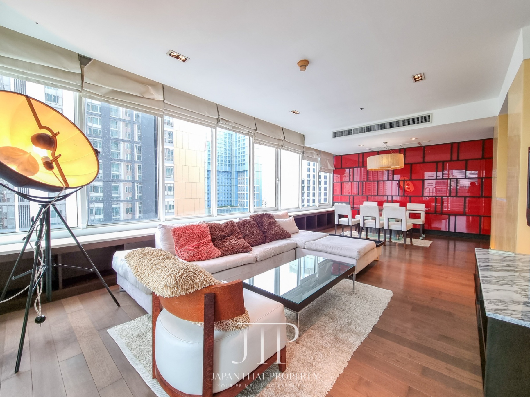 Siri Residence - Image 1