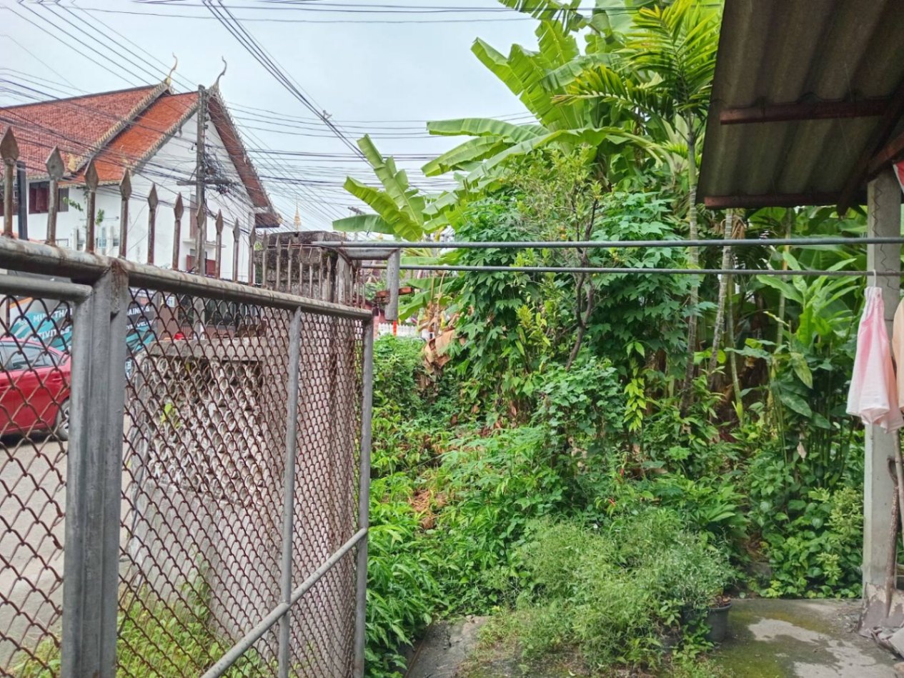 6 Bedroom House For Sale in Phra Sing, Mueang Chiang Mai, Chiang Mai - Image 14