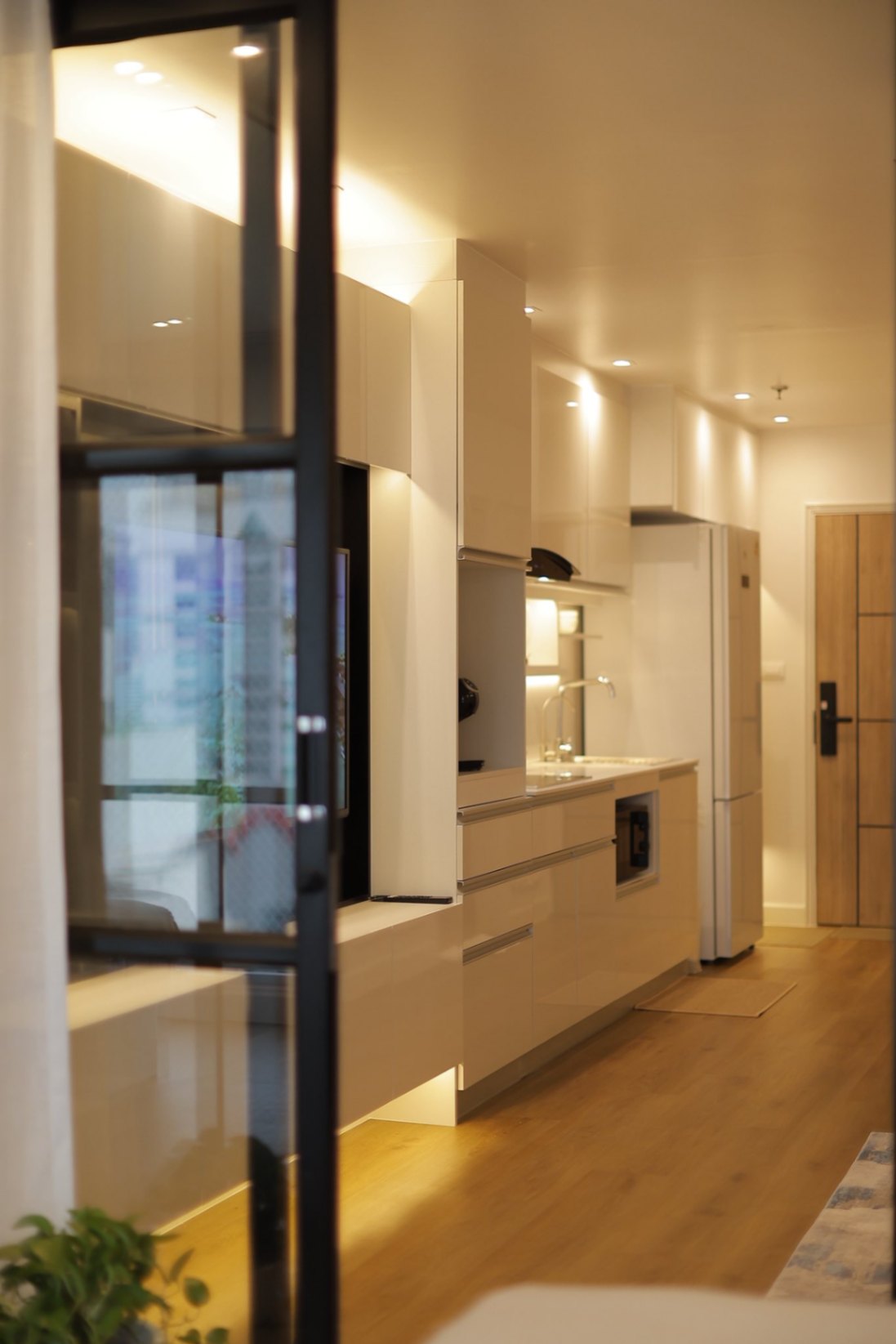 Sukhumvit Suites - Image 10