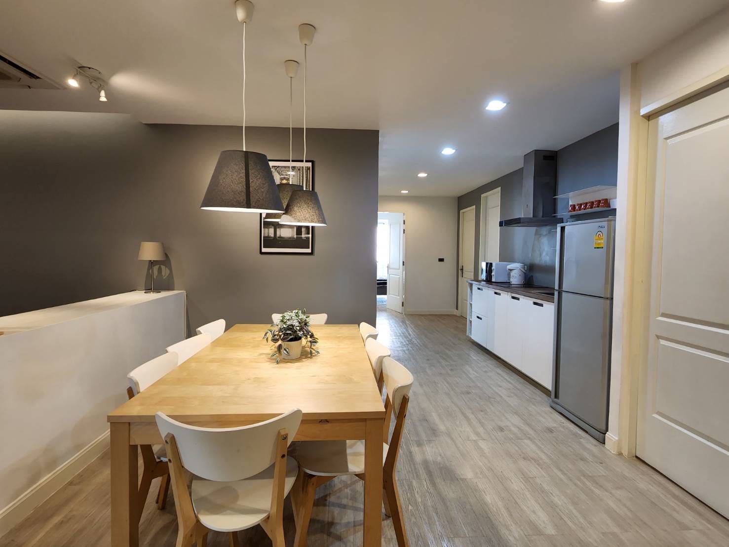 Premier Condominium - Image 4